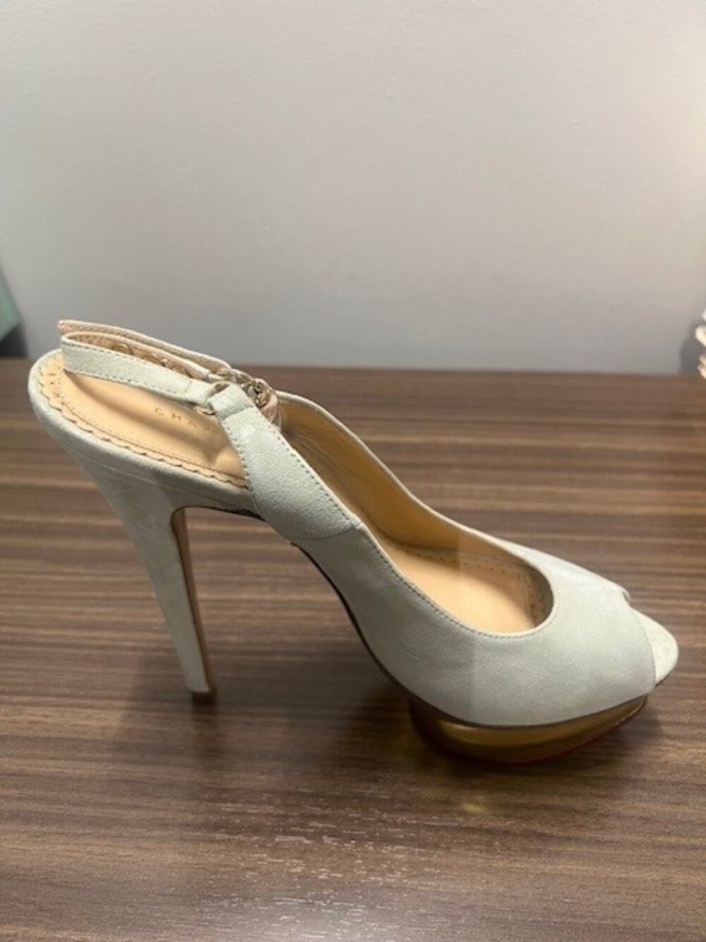 NEW-NEVER WORN Charlotte Olympia 38 1/2 Mint Green and Gold Heels